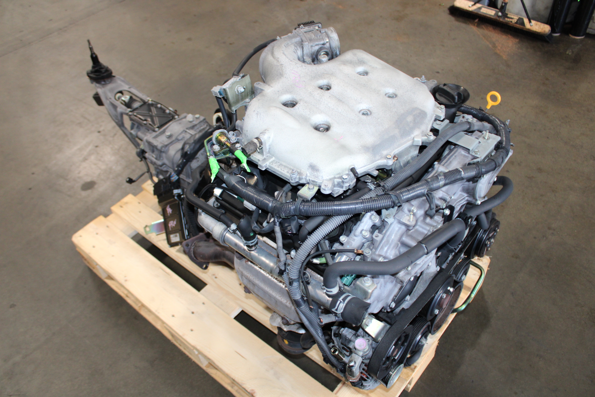 JDM NISSAN 350Z VQ35DE 6 SPEED MANUAL SWAP CD01 6 SPEED ECU HARNESS FOR SALE